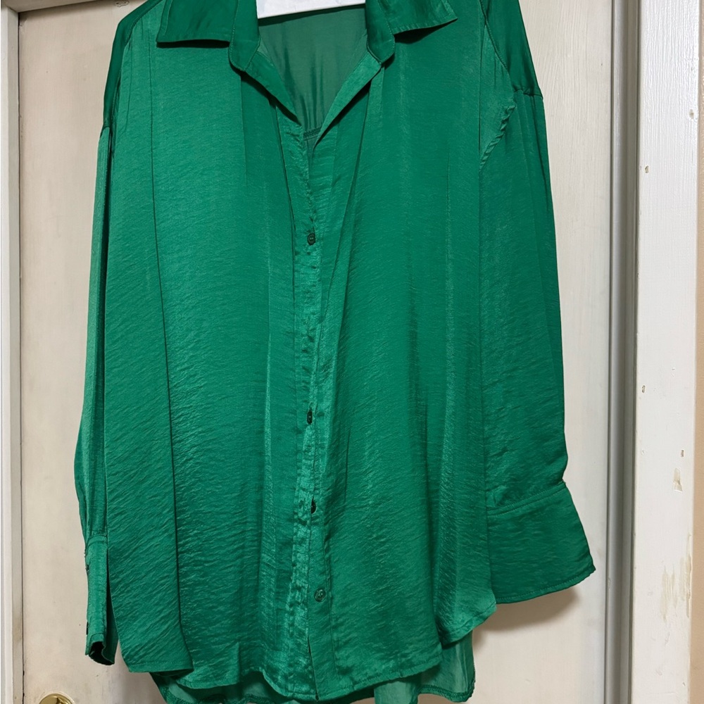 Elegant Green Women's Top